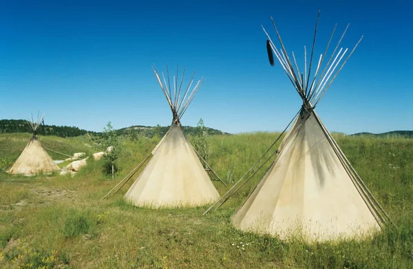 Tepees Wyoming Sobre Céu Azul — Fotografia de Stock