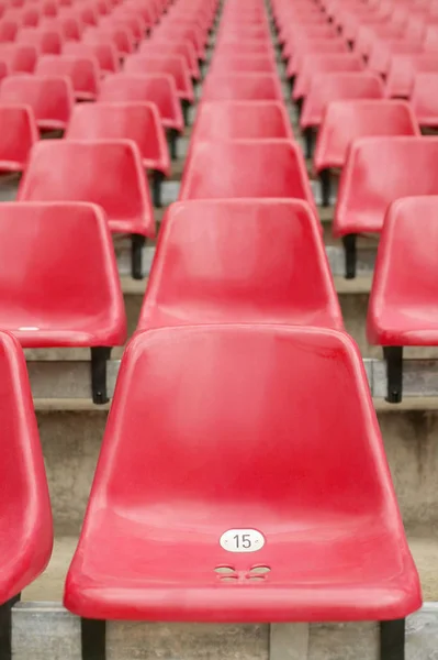 Sedili Dello Stadio Rosso Vicino — Foto Stock