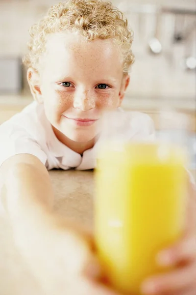 Menino Tomando Café Manhã Casa — Fotografia de Stock