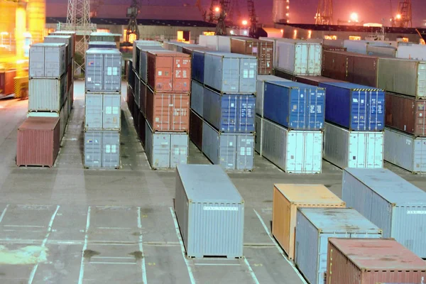 Vrachtcontainers Opslagapparatuur — Stockfoto