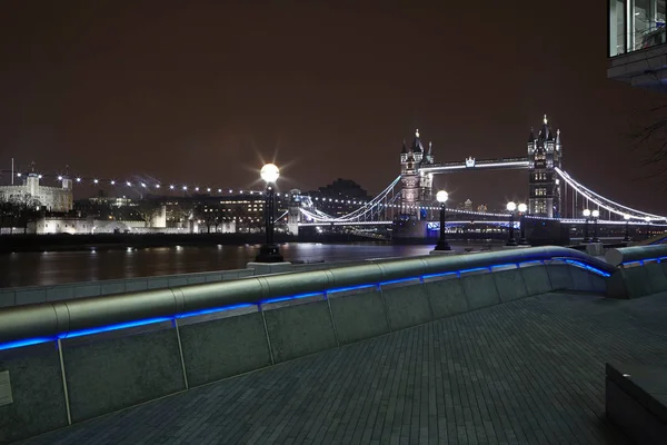 Ponte Urbano Illuminato Notte — Foto Stock