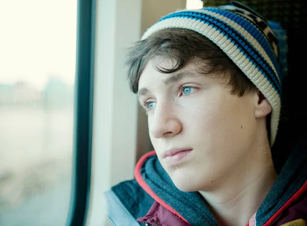 Teenage Boy Looking Window — Stock fotografie