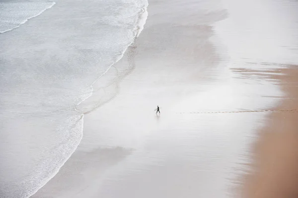 Person Alone Beach High Angle — Stock Photo, Image