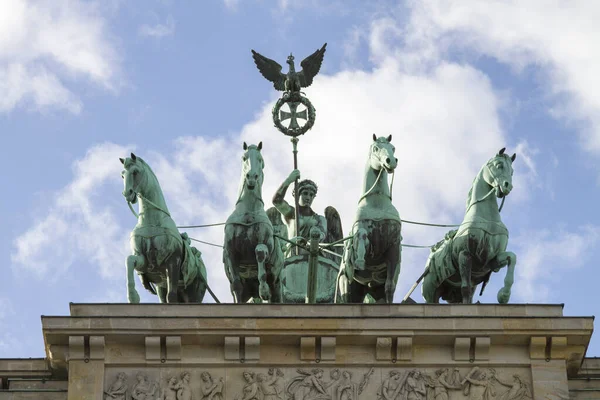 Statua Sulla Porta Brandeburgo Berlino Germania — Foto Stock