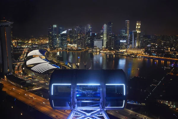 View Skyscrapers Waterfront Ferris Wheel Night Singapore — Stock Photo, Image