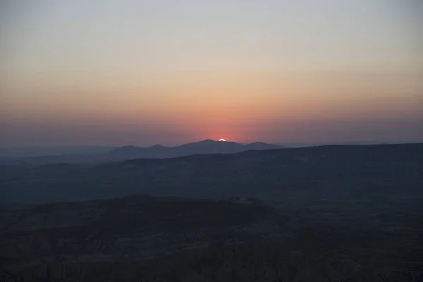 Gün Batımında Siluetli Manzara Kapadokya Anadolu Türkiye — Stok fotoğraf