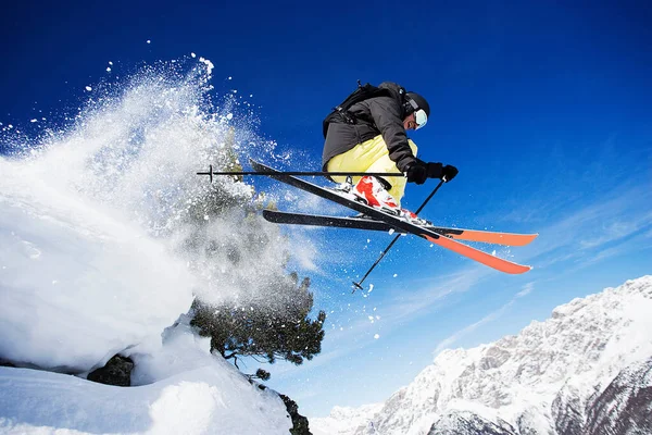 Male Skier Mid Air Mountain — Stock Photo, Image