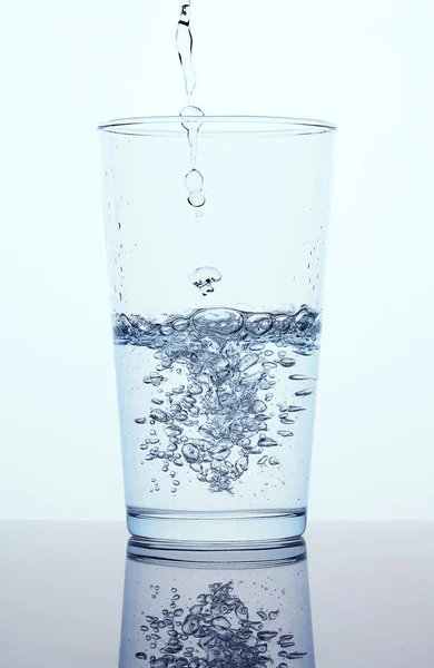 Pouring Water Glass — Stock Photo, Image