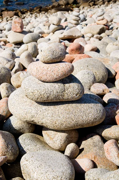 Stack Med Småsten Stranden — Stockfoto