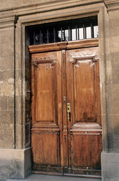 Drzwi w Aix-en-Provence — Zdjęcie stockowe