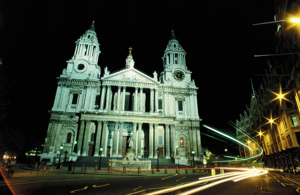 Paul Kathedraal Nacht — Stockfoto