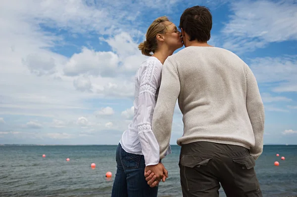 Romantic Couple Sea — Stock Photo, Image