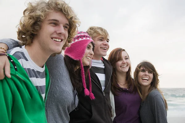 Cheerful Young Friends Together — Stock Photo, Image