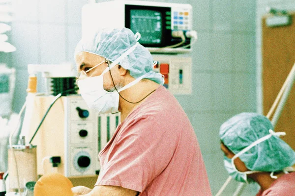 Leikkaussalin Kirurgit — kuvapankkivalokuva
