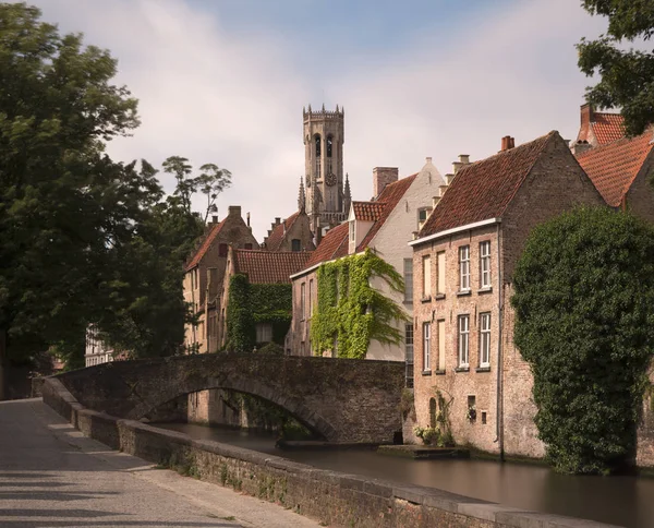 Peerdenbrug and Belfort, Canals of Bruges, Βέλγιο — Φωτογραφία Αρχείου
