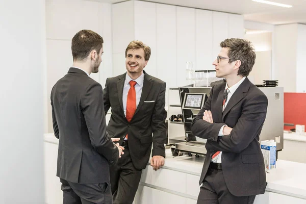 Empresarios Que Encuentran Cafetería — Foto de Stock