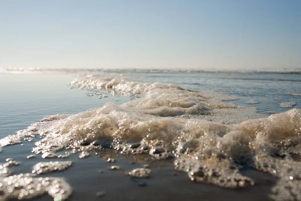 Морской Прибой Краю Воды — стоковое фото