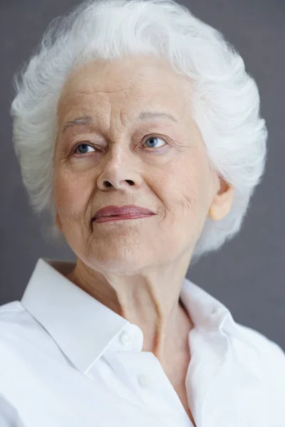 Portrét Starší Ženy Zblízka — Stock fotografie