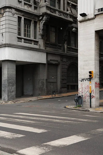 Una calle en el casco antiguo de Buenos Aires — Foto de Stock