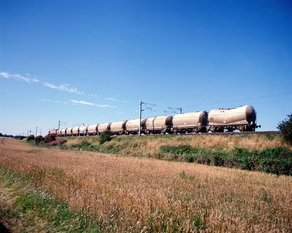 Грузовой Поезд Голубое Небо — стоковое фото