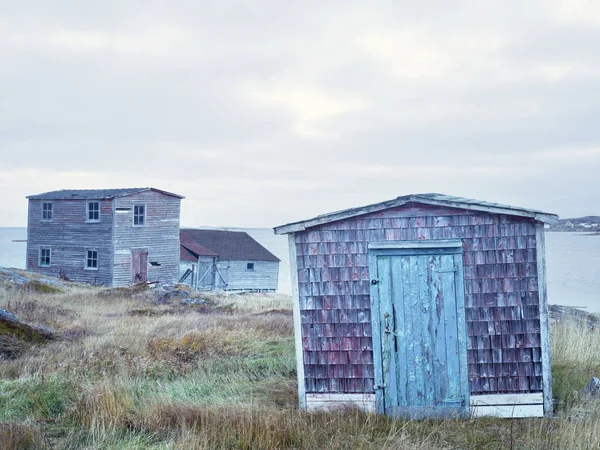 Okyanus kenarındaki kulübeler, Fogo Adası, Newfoundland, Kanada — Stok fotoğraf