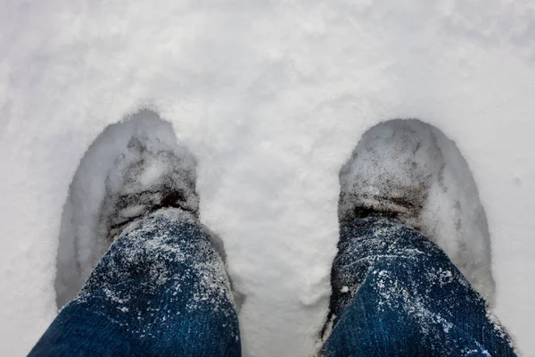 Ноги Глубоко Снегу — стоковое фото