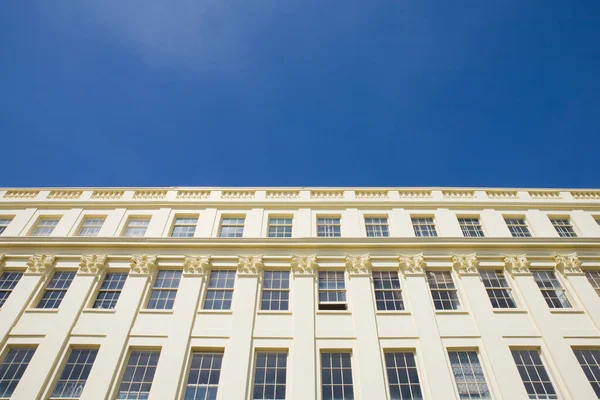 Edificio Brighton Sopra Cielo Blu — Foto Stock