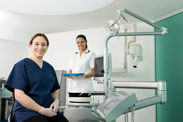 Female Dentist Dental Nurse — Stock Photo, Image