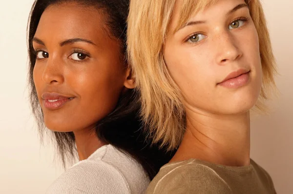 Portrait Two Young Women — Stock Photo, Image