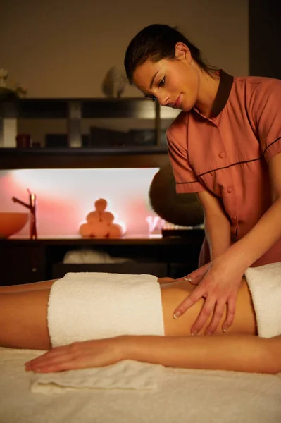 Woman Being Massaged Spa — Stock Photo, Image