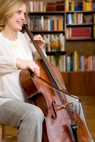 Pregnant Woman Playing Cello — Stock Photo, Image