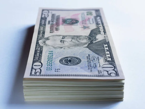 Pilha de notas de 50 dólares — Fotografia de Stock