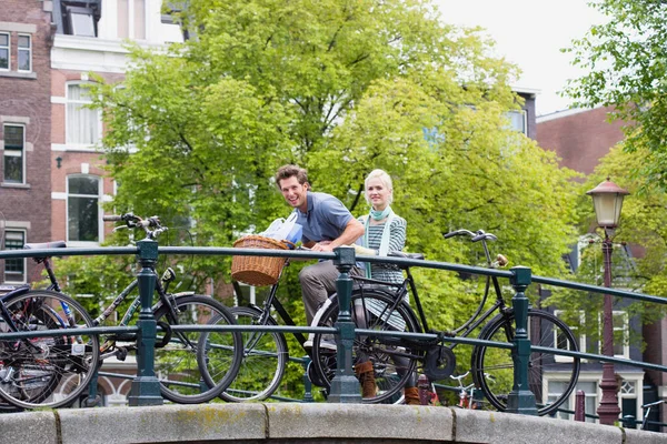 Couple Vélo Gros Plan — Photo