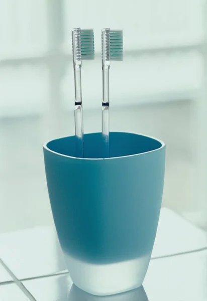 Two Toothbrushes Cup — Stock Photo, Image