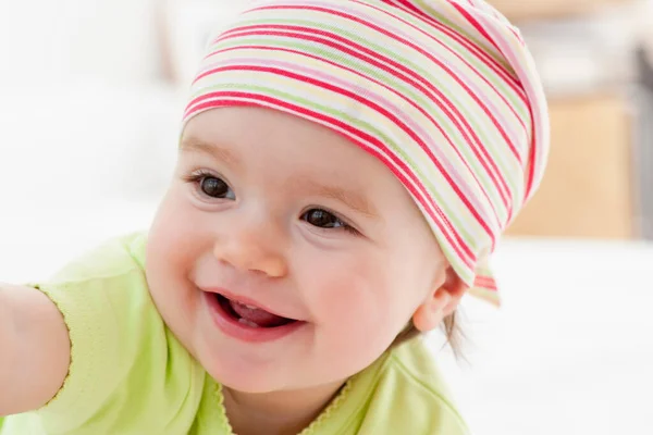 Schattige Baby Meisje Portret — Stockfoto