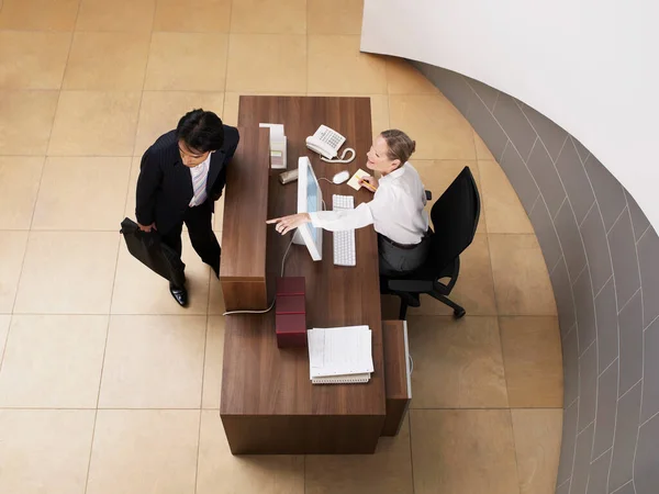 Recepcionista Trabajo Visto Desde Arriba — Foto de Stock