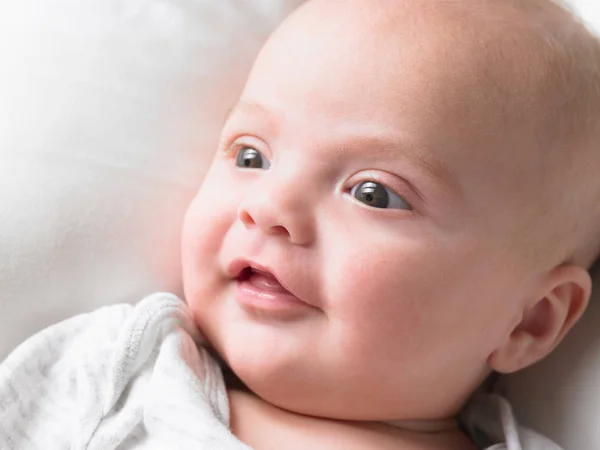 Dziecko Uśmiechnięte Zbliżenie — Zdjęcie stockowe