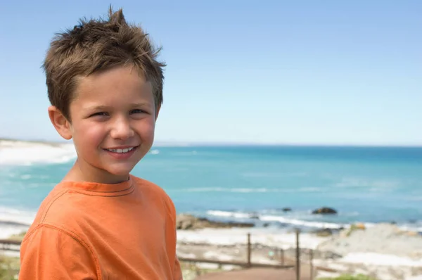 Αγόρι Στην Παραλία — Φωτογραφία Αρχείου