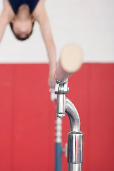 Gymnast Parallel Bars — Stock Photo, Image