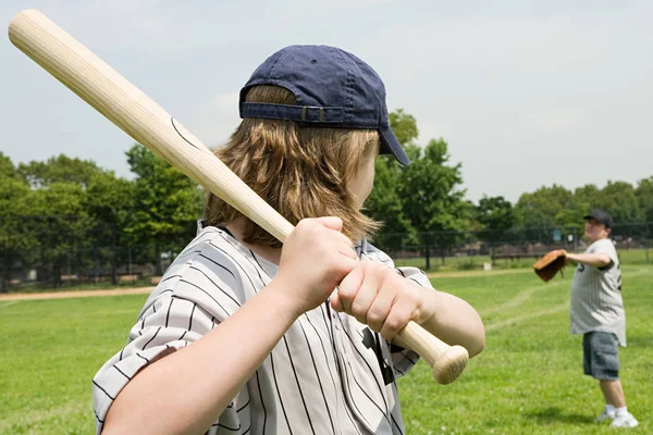 Vater Und Sohn Spielen Baseball Familienzeit Und Zusammensein — Stockfoto