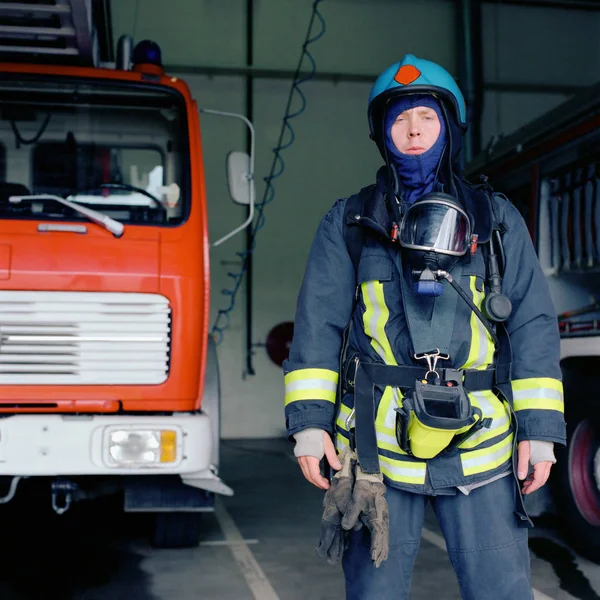 Bombero Totalmente Equipado Cerca — Foto de Stock