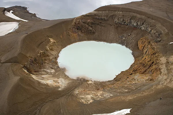 Island, viti vulkankrater sjö — Stockfoto