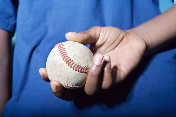 Teenage Boy Holding Baseball — Stock Photo, Image