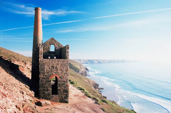 Cornish海岸废弃锡矿 — 图库照片