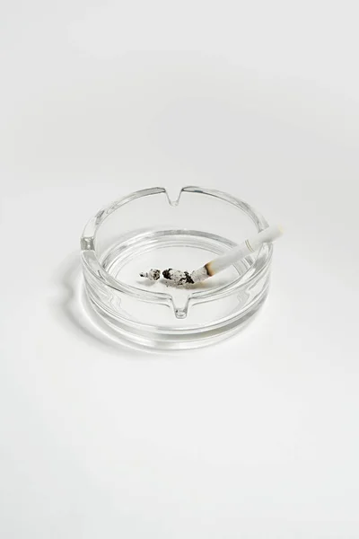Zigarettenstummel Aschenbecher — Stockfoto