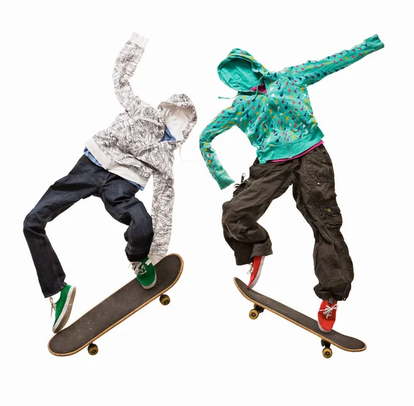 Onzichtbare Skateboarders Springen Geïsoleerd Witte Achtergrond — Stockfoto