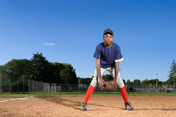 Подросток Играл Бейсбол — стоковое фото