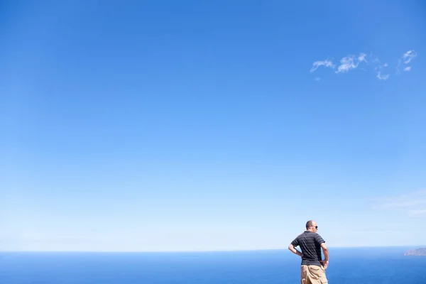 Man Front Ocean — Stock Photo, Image