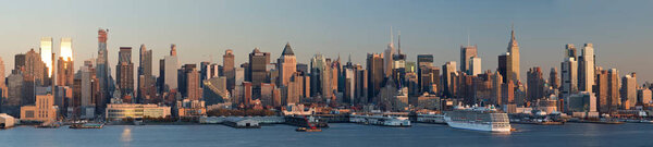 Panoramic view from Weehawken, New Jersey to Manhattan, New York City, USA