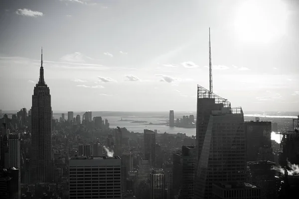 Empire State Building och Hudson River — Stockfoto